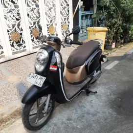 Honda Scoopy Fi 2013 ss lengkap mesin bagus stater tokcer Bekasi Kab