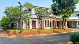 Rumah Mewah Posisi Hook Dg Swimming Pool Dalam Cluster Menteng