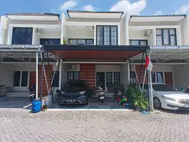 Rumah Cluster Gentan 2 Lt Cantik Siap Huni Dekat Mangesti Raya