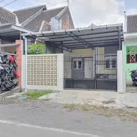 Rumah Banyu anyar 98Mt, 2Kt, 1Km, dekat jl Adi Sumarmo,Banjarsari,Sol