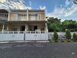 Dijual Rumah di Sutorejo dekat Raya Mulyosari Siap Huni