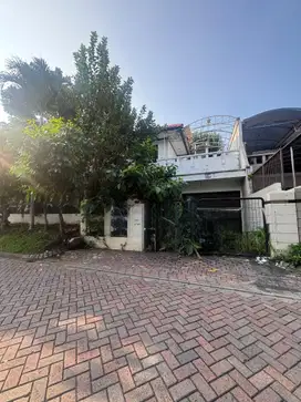 Rumah 2 Lantai Bagus HGB di Graha Famili Siap Huni