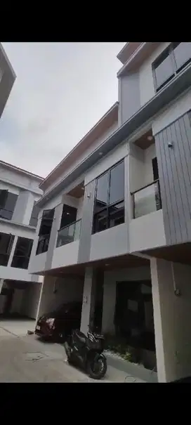 Di jual Rumah dijalan Cempaka Putih Timur Jakarta Pusat