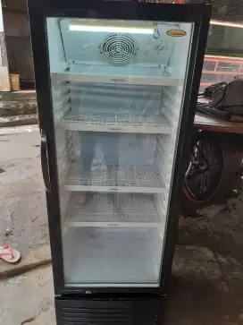 Jual showces 4rak daimitsu original normal mulus.