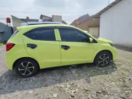 Dijual mobil brio satya 2024/1 individu