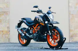 KTM Duke250 ABS 2017 like new MT25 W250 Z250 versys250