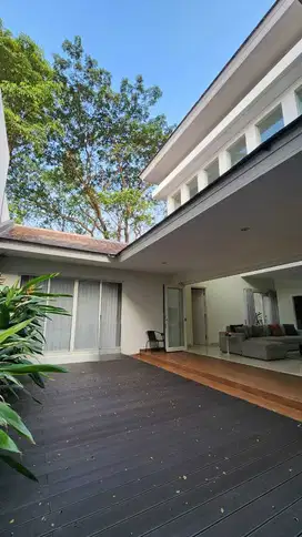 Dijual Rumah Mewah 2 Lantai Siap Huni Furnish Di Cluster Orlanda