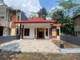 Rumah Cantik dengan Tanah Luas di Borobudur Magelang