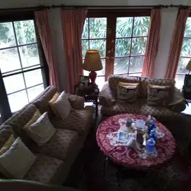Di Jual Rumah Mewah + Tanah Dan Kios Di Srengseng Kembangan - Jakbar