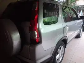 Dijual Honda CR-V 2005 AT Tgn 1 dari baru