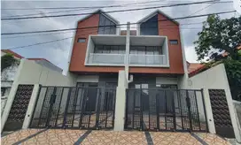 SISA 1 UNIT, RUMAH BARU GRESS DI BARUK, STRATEGIS, DEKAT MERR