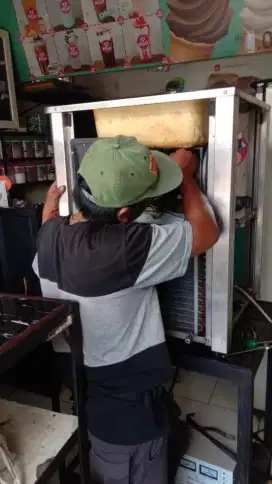 Jasa service ac, mesin es cream dan elektronik lain nya
