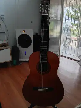 Gitar akustik Yamaha CX40 original... Masih gress