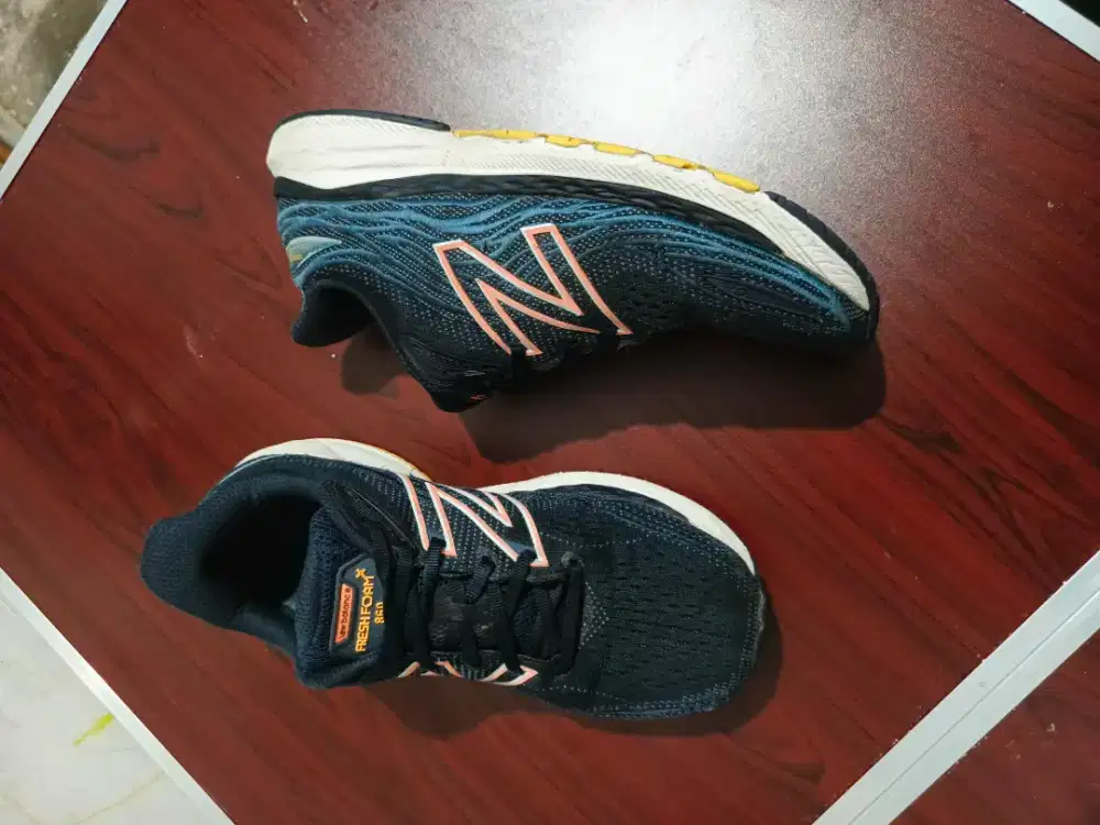 Sepatu lari running