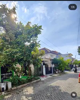 DIJUAL RUMAH TUA DI KOMPLEK MALAKA COUNTRY PONDOK KOPI