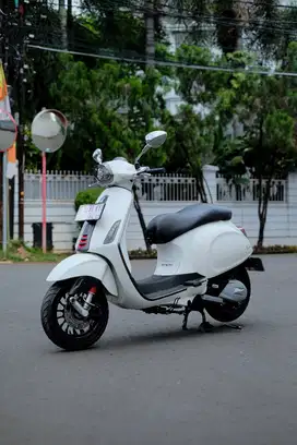 PIAGGIO VESPA SPRINT 150 CARBON EDITION 2019 MURAH BANGETT