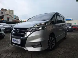 Pajak Panjang Nissan Serena  2.0 Highway Star Bensin-AT 2019 Silver
