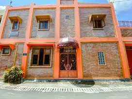KOST TANAH LUAS DAN BANGUNAN BESAR DEKAT KAMPUS UGM & UNY