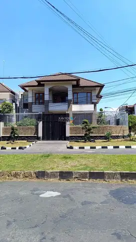 Dijual Rumah Mewah Terawat 2 Lantai di Boulevard Puncak Dieng,  Malang