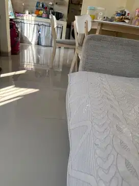 Di butuhkan ART khusus momong anak