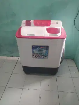 Jual  m. Cuci. Merek. Denpoo.  Dw 8308 tap.   Masih.  Mulus   orisinil