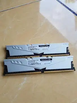 Ram DDR4 2x8gb 16gb Teamcreate white 3200Mhz