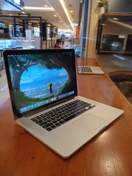 Macbook Pro Retina 13 inch 2015 i7 Ram 16 GB SSD 256GB