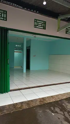 Disewakan Ruko Ramai Strategis Lubang Buaya Jakarta Timur