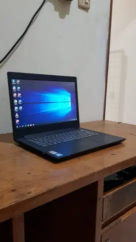 Laptop Lenovo 81h6