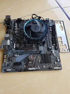 Sepaket Processor Intel Core i5 12400 IGPU | Gigabyte H610M-S2 DDR4