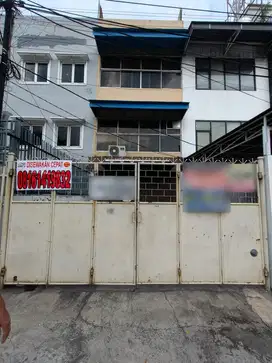 SEWA RUKO DI JEMBATAN DUA