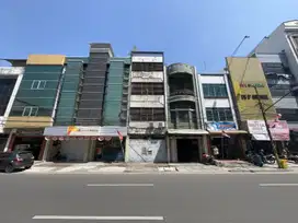 Ruko di Jalan MT Haryono ( Samping Bank Mega )