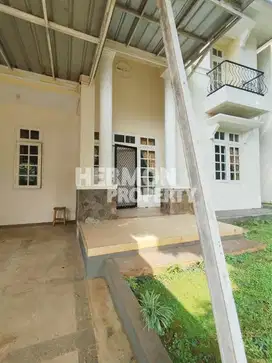Rumah Nyaman Luas Tanah Besar , Harga Super Miring di Kota Wisata