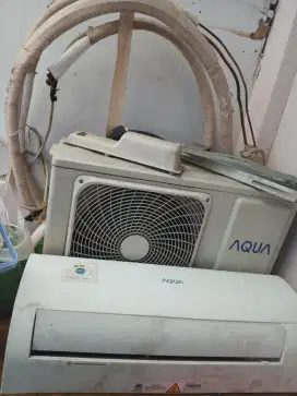Jual AC Sharp 1/2Pk seperti baru