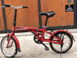 Sepeda Lipat Evergreen 16 Merah bagus.
