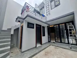 Wilson rumah hadap selatan uk 5x25 di meruya kav dki