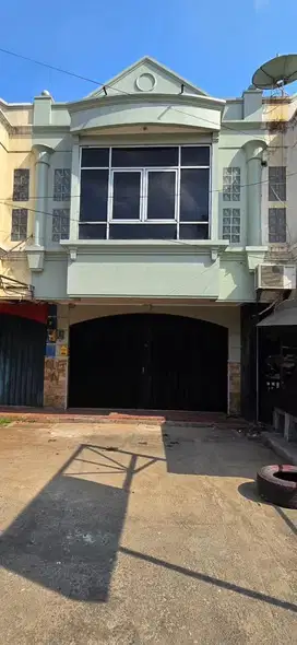 Disewakan Ruko Siap Huni lokasi strategis di Galaxy Bekasi