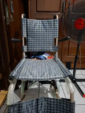Kursi Roda Lipat GEA