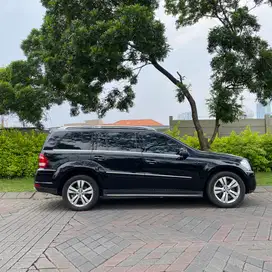 Dijual mobil Mercedes-Benz GL500 2011 Bensin