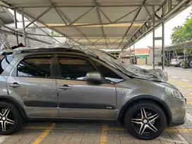 Suzuki SX4 2011 x over