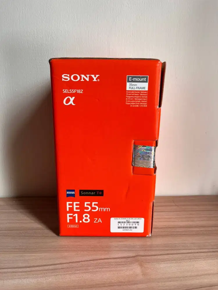 SONY ZEISS 55 MM F1.8 SECOND LIKE NEW