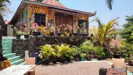 Villa dan Resto di dekat pantai Baron Wonosari gunung kidul yogyakarta