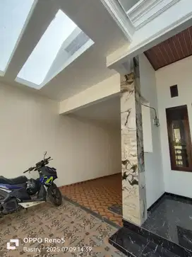 Rumah Mewah Araya Blok Depan Blimbing Kota Malang