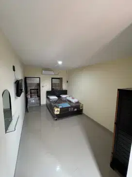 kost bebas bintaro kamar luas ada dapur parkir mobil motor