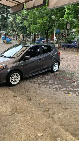 Brio Satya E-MT Bensin