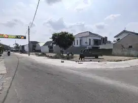 Tanah strategis tepi jalan area bisnis Gawanan Colomadu