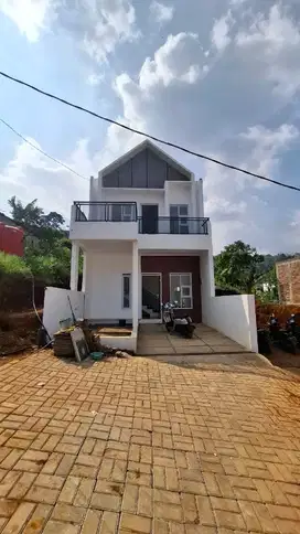 dijual rumah 2 lantai free design di jatihandap view bandung