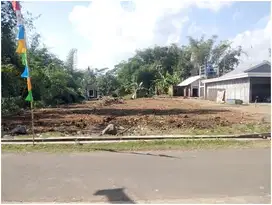 Pinggir jalan aspal & dekat tol – tanah Jogja siap bangun