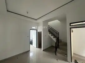 Rumah 2 Lantai Bawah Pasar Dekat Kota Baru Parahiyangan