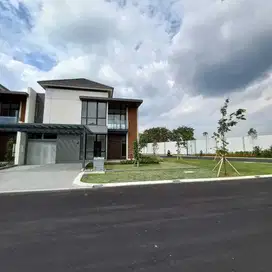 Rumah siap huni mewah berada dekat aljabar dan mall sumarecon